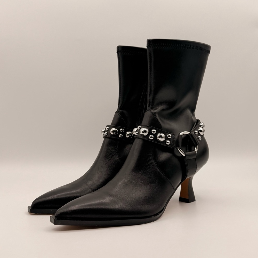 Dolce Vita NWOT Black Leather Stud Harness Ankle Boots Kitten Heel WMS Size 7.5